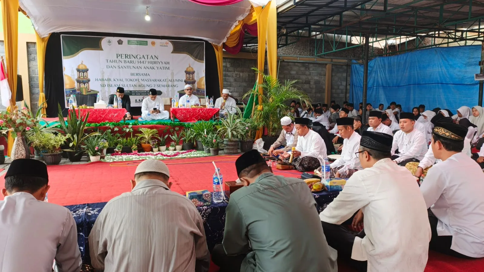 Peringatan Tahun Baru Islam 1447 H dan Santunan Anak Yatim di SD Islam Sultan Agung 2 Semarang